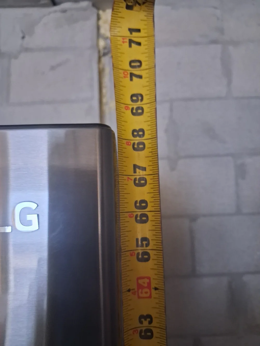 LG Top-Freezer Refrigerator - Dark Stainless Steel Finish
